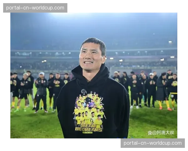 梅州客家1-0领先青岛西海岸,外援罗德里格兜射破门 梅州客家1-0领先青岛西海岸,外援罗德里格兜射破门